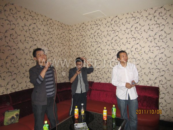2011年10月，鄭州企鵝糧油機(jī)械有限公司--外貿(mào)部，十一國(guó)慶節(jié)團(tuán)體活動(dòng)！(圖6)